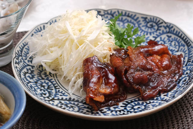 初心者＆男性も安心！超簡単レシピ等料理教室が選ばれる理由5選を説明する画像（「登志子のキッチン」簡単レシピの人気メニュー｜豚の生姜焼き）