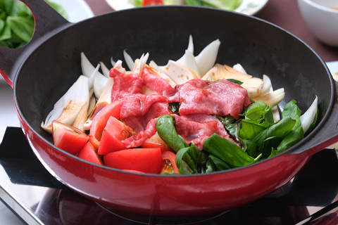 「トマトとバジルのすき焼き」作り方の画像③